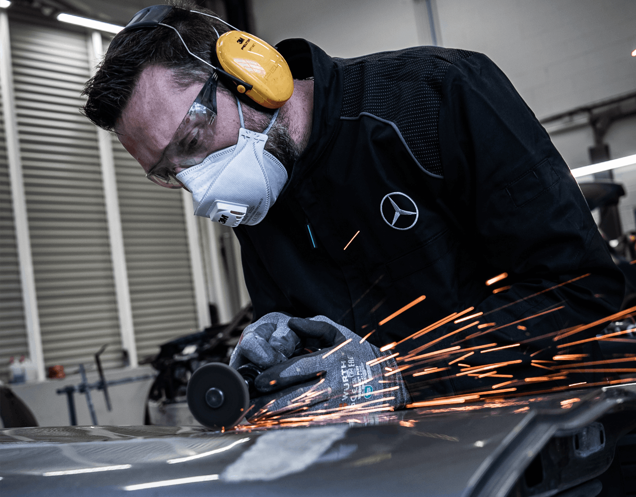 Carrossier Mercedes Kroely