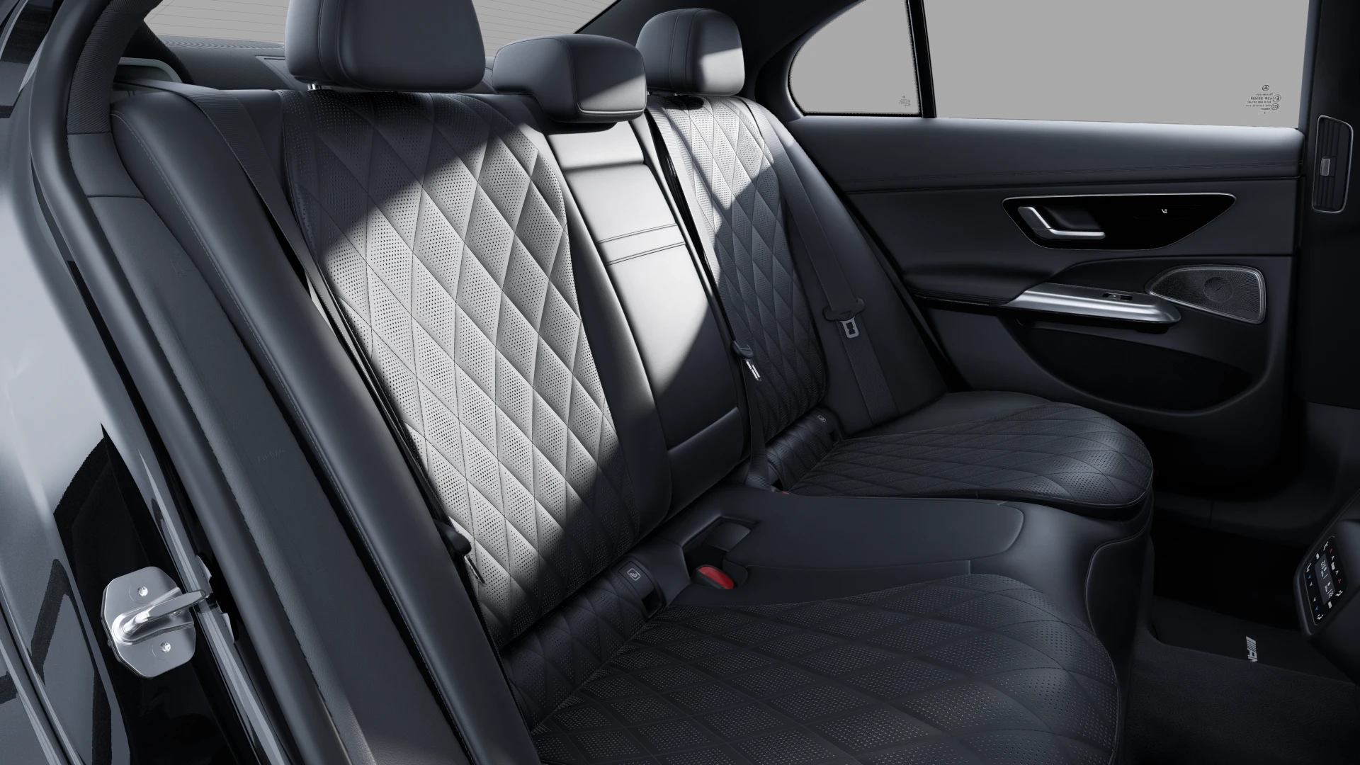 Image Mercedes-Benz CLASSE E BERLINE Classe E 300 d e Hybrid EQ 4MATIC AMG Line Berline  2140 Classe E 300 d e 4MATIC AMG Line Berline