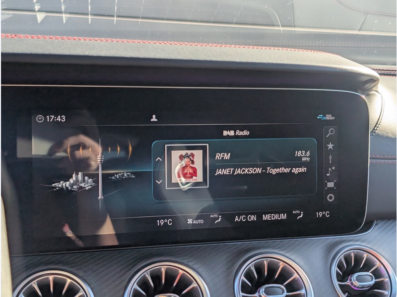 Image Mercedes-Benz AMG GT Mercedes- 63 S 4MATIC+ AMG SIEGES ELECTRIQUES MEMOIRES CHAUFFANTS DISTRONIC HARMAN KARDON AIRMATIC H