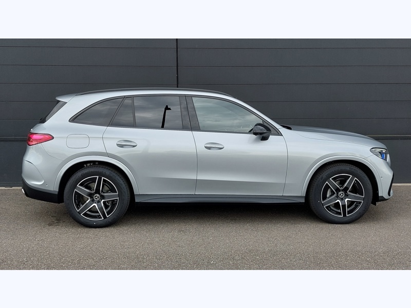 Image Mercedes-Benz GLC 400 e  Hybrid EQ 4MATIC AMG Line  2546 GLC?400 e 4MATIC AMG Line