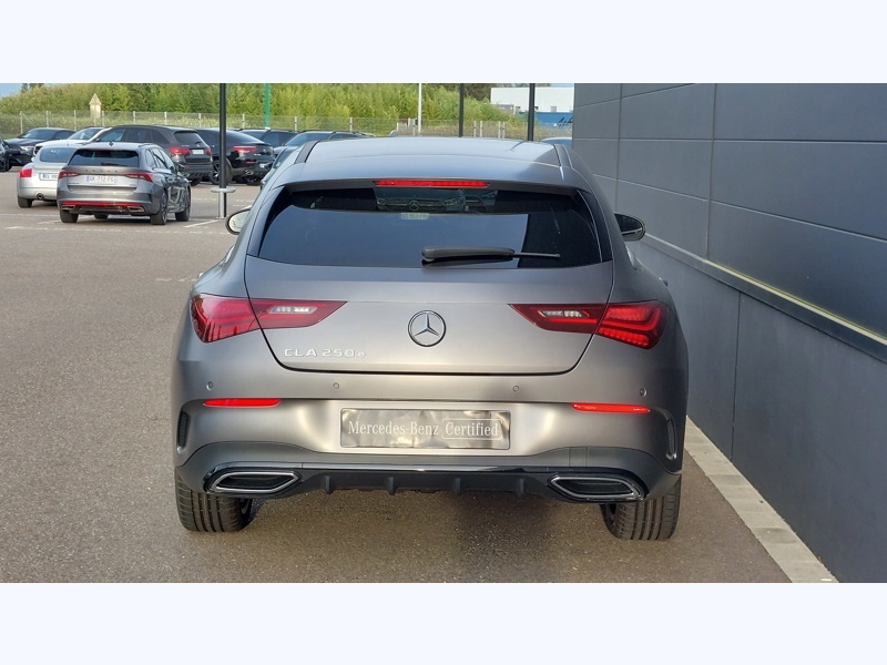 Image Mercedes-Benz CLA SHOOTING BRAKE 250 e Hybrid EQ Shooting Brake  AMG Line  Pack Sport Black  Pack Hiver  Gris montagne magno MANUFAKT