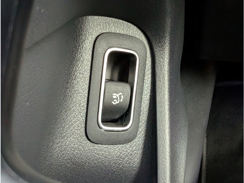 Image Mercedes-Benz CLA 180 d Shooting Brake AMG Line TO  SIEGES ELECTRIQUES MEMOIRES CHAUFFANTS CAMERA 360 HUD MULTIBEAM SO