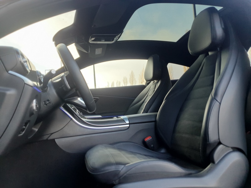 Image Mercedes-Benz CLE COUPÉ 300 4MATIC Coupé AMG LINE TO SIEGES ELECTRIQUES MEMOIRES CHAUFFANTS BURMESTER CAMERA 360 HUD INTEGRA