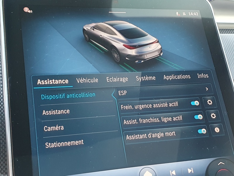 Image Mercedes-Benz CLE COUPÉ 300 4MATIC Coupé AMG LINE TO SIEGES ELECTRIQUES MEMOIRES CHAUFFANTS BURMESTER CAMERA 360 HUD INTEGRA