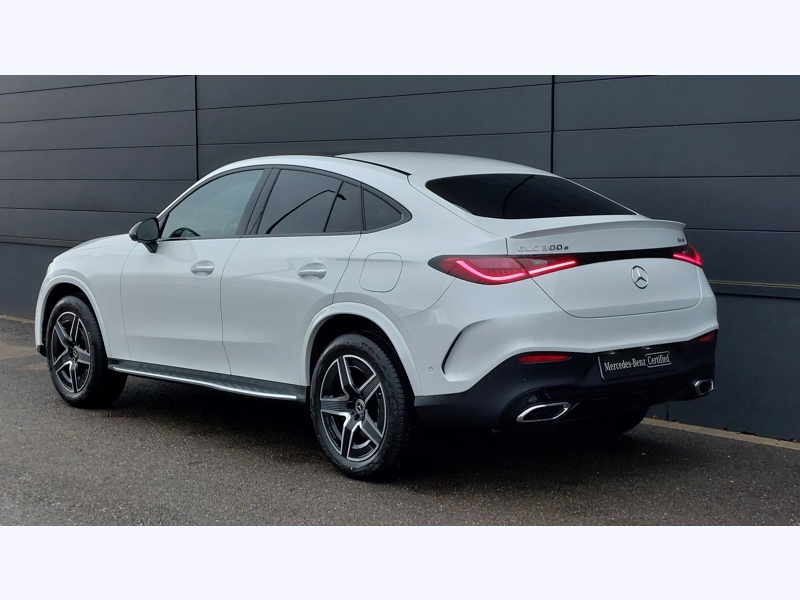 Image Mercedes-Benz GLC COUPÉ GLC 300 e Hybrid EQ 4MATIC Coupé AMG Line Pack d'assistance à la conduite Plus  Pack Sport Noir AMG 