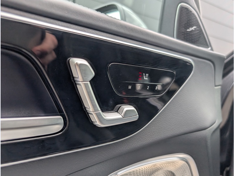 Image Mercedes-Benz CLASSE C 220 d Berline AVANTGARDE LINE TO BURMESTER SIEGES ELECTRIQUES MEMOIRES CHAUFFANTS DISTRONIC CAMERA 3