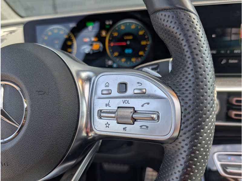 Image Mercedes-Benz EQC 400 4MATIC AMG LINE TO SIEGES ELECTRIQUES MEMOIRES CHAUFFANTS DISTRONIC CAMERA DE RECUL INTEGRATION 