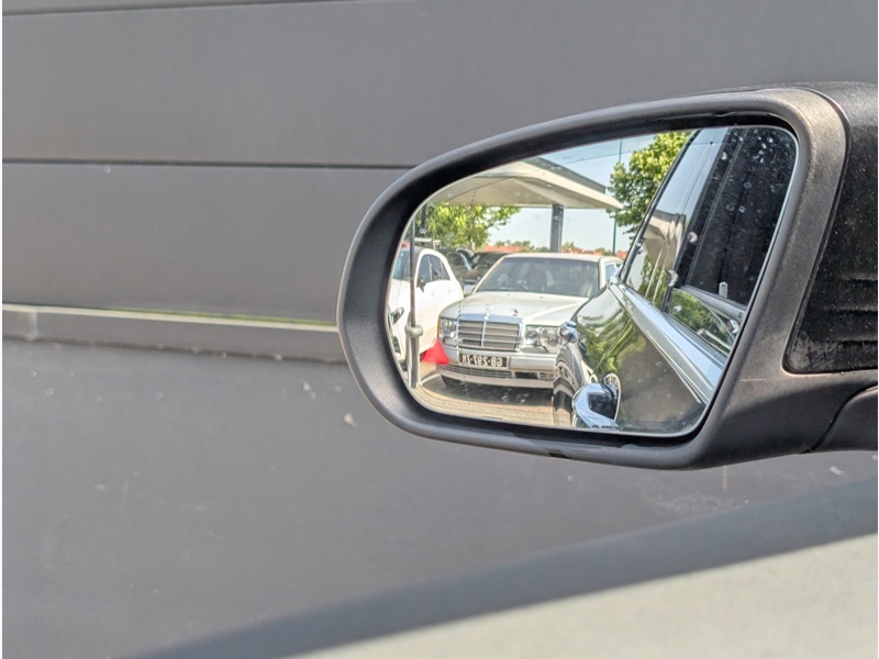 Image Mercedes-Benz EQC 400 4MATIC AMG LINE TO SIEGES ELECTRIQUES MEMOIRES CHAUFFANTS DISTRONIC CAMERA DE RECUL INTEGRATION 