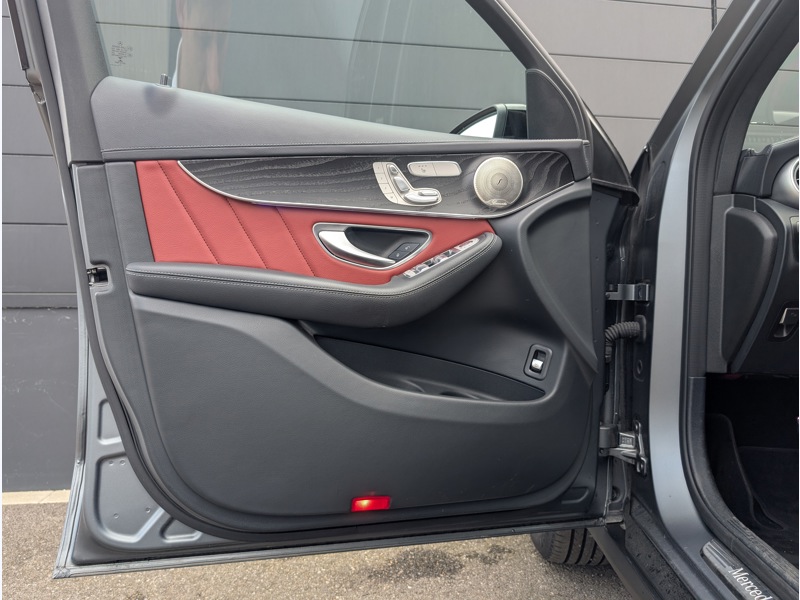 Image Mercedes-Benz GLC COUPE 300 de 4MATIC Coupé AMG LINE TO SIEGES ELECTRIQUES MEMOIRES CHAUFFANTS BURMESTER CAMERA 360 MULTIBEA