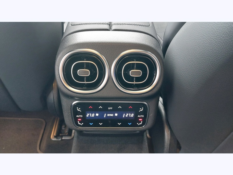 Image Mercedes-Benz GLC COUPÉ GLC 300 e Hybrid EQ AMG LINE Apple CarPlay Android Auto  Pack Sport Noir Sièges chauffants à l'arriè