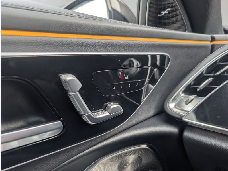 Image Mercedes-Benz CLASSE E BREAK 300 e Break AMG lINE TO SIEGES ELECTRIQUES MEMOIRES CHAUFFANTS BURMESTER CAMERA 360 DISTRONIC OLED P