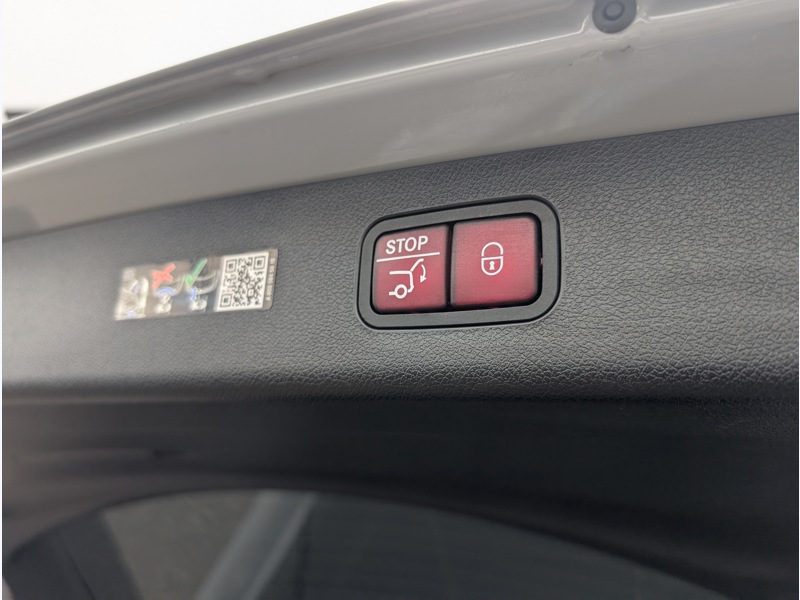 Image Mercedes-Benz CLASSE E BREAK 300 e Break AMG lINE TO SIEGES ELECTRIQUES MEMOIRES CHAUFFANTS BURMESTER CAMERA 360 DISTRONIC OLED P