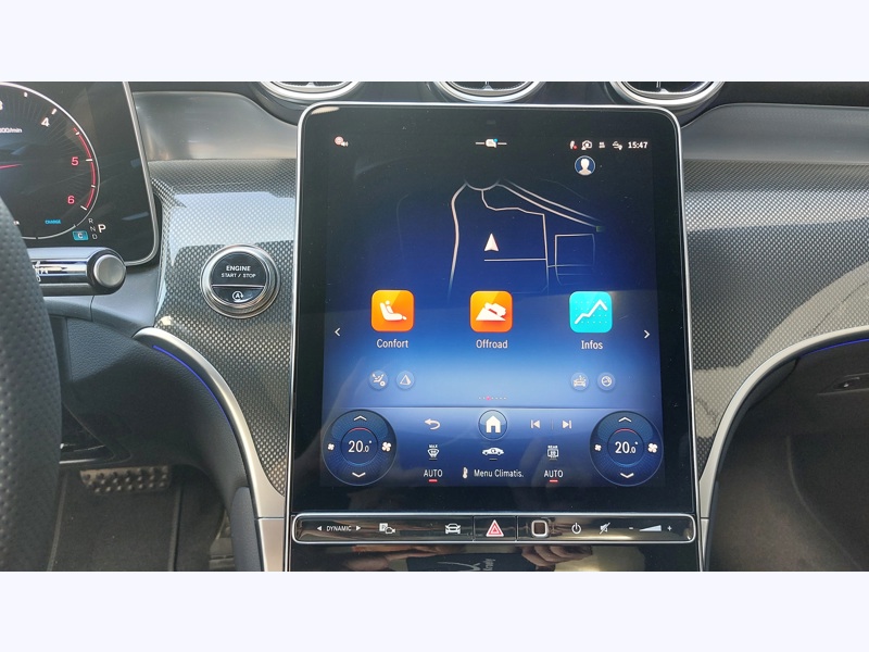 Image Mercedes-Benz GLC COUPÉ GLC 220 d 4MATIC Coupé AMG Line Pack d'assistance à la conduite Plus  Pack Sport Black Apple CarPlay