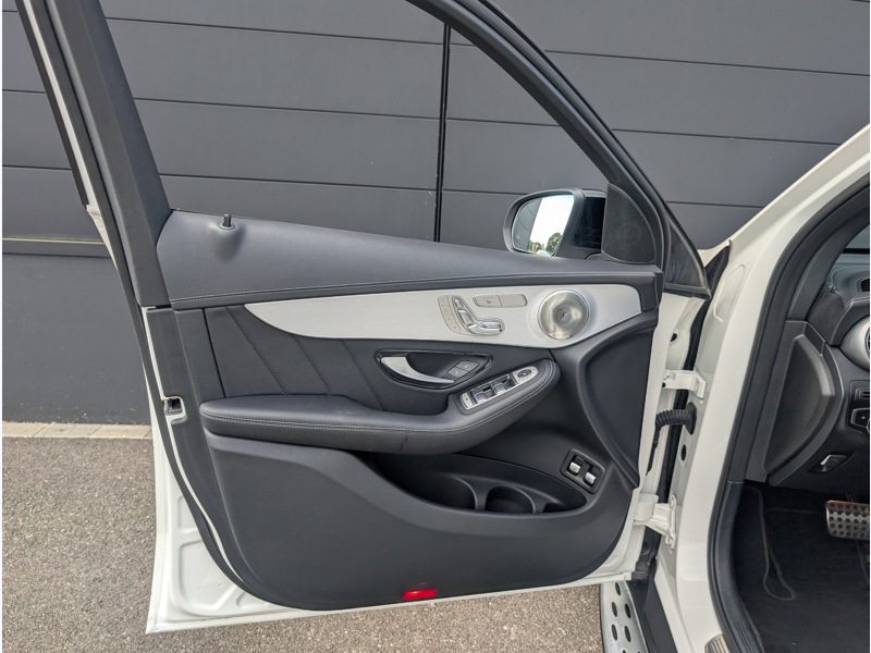 Image Mercedes-Benz GLC SUV 300 e 4MATIC SUV AMG LINE TO SIEGES ELECTRIQUES MEMOIRES CHAUFFANTS  BURMESTER DISTRONIC CAMERA 360 