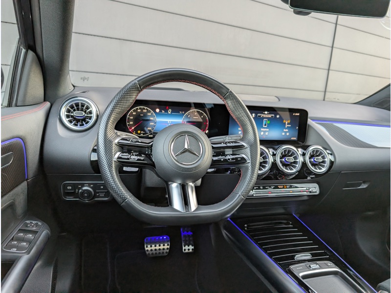 Image Mercedes-Benz GLA 200 d  AMG LINE TO SIEGES AVANTS ELECTRIQUES MEMOIRES CHAUFFANTS CAMERA 360° MULTIBEAM HUD REALITE A