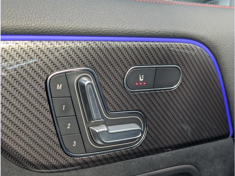 Image Mercedes-Benz GLA 200 d  AMG LINE TO SIEGES AVANTS ELECTRIQUES MEMOIRES CHAUFFANTS CAMERA 360° MULTIBEAM HUD REALITE A