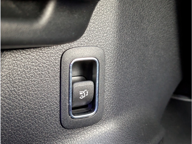 Image Mercedes-Benz GLA 200 d  AMG LINE TO SIEGES AVANTS ELECTRIQUES MEMOIRES CHAUFFANTS CAMERA 360° MULTIBEAM HUD REALITE A