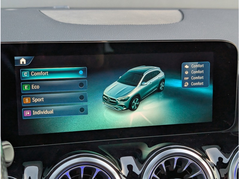 Image Mercedes-Benz GLA 200 d  AMG LINE TO SIEGES AVANTS ELECTRIQUES MEMOIRES CHAUFFANTS CAMERA 360° MULTIBEAM HUD REALITE A