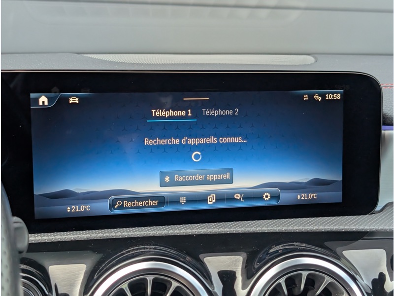 Image Mercedes-Benz CLA SHOOTING BRAKE 250 e AMG LINE INTEGRATION SMARTPHONE CAMERA 360 ANGLE MORT KEYLESS GO MULTIBEAM SIEGE ELECTRIQUE TO