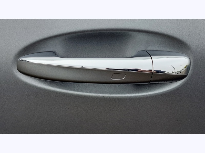 Image Mercedes-Benz GLA 250 e Hybrid EQ AMG Line AMG Line Pack Sport Noir AMG Line Premium Plus Gris montagne magno MANUFACT