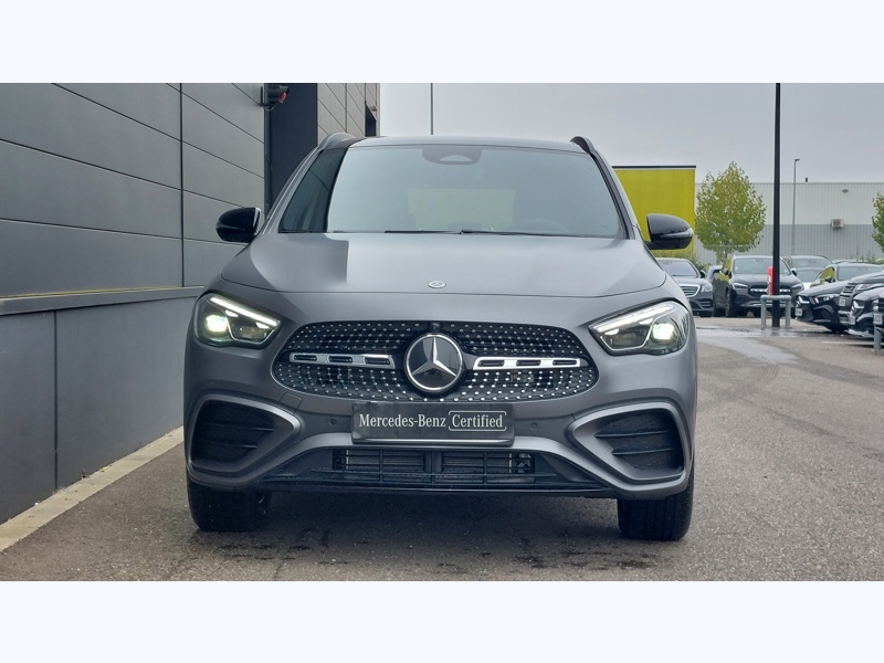 Image Mercedes-Benz GLA 250 e Hybrid EQ AMG Line AMG Line Pack Sport Noir AMG Line Premium Plus Gris montagne magno MANUFACT