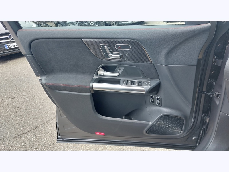 Image Mercedes-Benz GLA 250 e Hybrid EQ AMG Line AMG Line Pack Sport Noir AMG Line Premium Plus Gris montagne magno MANUFACT