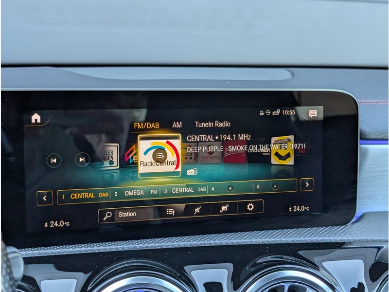 Image Mercedes-Benz CLA SHOOTING BRAKE CLA 200 AMG LINE INTEGRATION SMARTPHONE ANGLE MORT KEYLESS GO MULTIBEAM SIEGE ELECTRIQUE TO HAYON EA