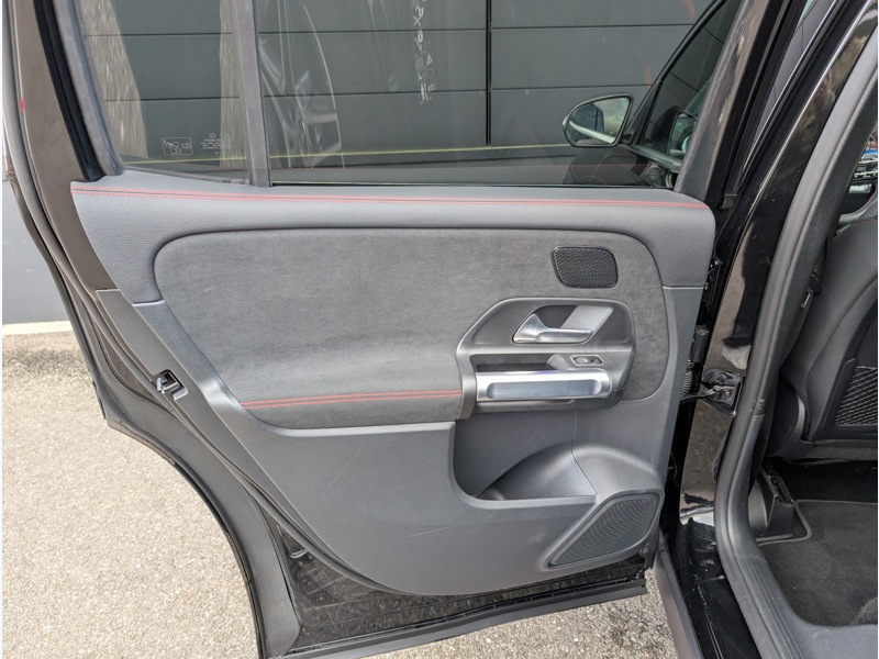 Image Mercedes-Benz GLB 200 d AMG LINE TO SIEGES ELECTRIQUES MEMOIRES CHAUFFANTS DISTRONIC SONORISATION ADVANCED CAMERA360 H