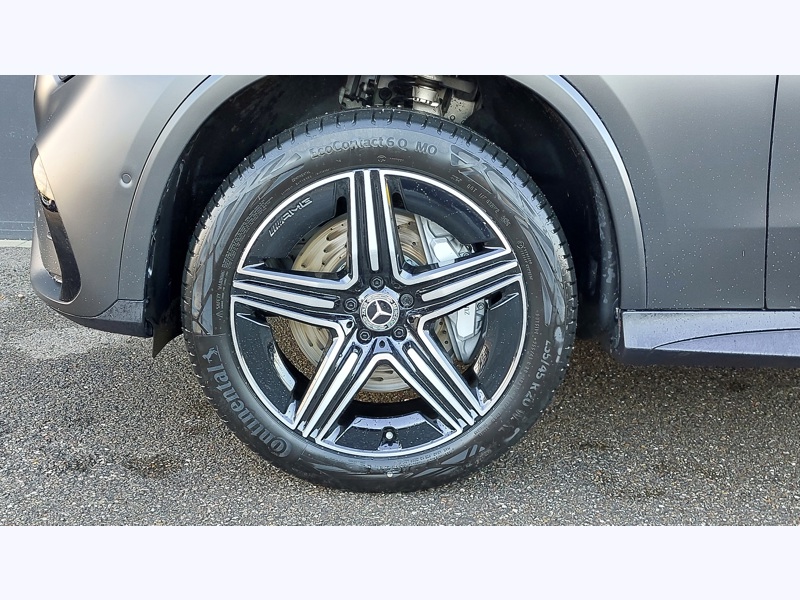 Image Mercedes-Benz GLC SUV GLC 300 e  Hybrid EQ 4MATIC  AMG Line   Pack Sport Noir  Pack Premium Plus Android Auto  Apple  CarP