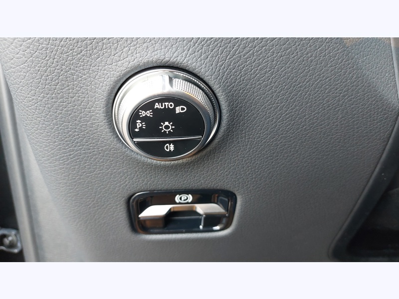 Image Mercedes-Benz GLC SUV GLC 300 e  Hybrid EQ 4MATIC  AMG Line   Pack Sport Noir  Pack Premium Plus Android Auto  Apple  CarP