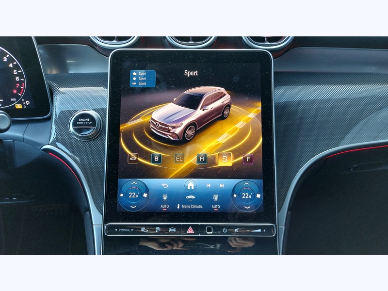 Image Mercedes-Benz GLC SUV GLC 300 e  Hybrid EQ 4MATIC  AMG Line   Pack Sport Noir  Pack Premium Plus Android Auto  Apple  CarP