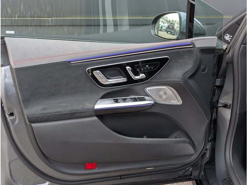 Image Mercedes-Benz EQE BERLINE 350+ AMG LINE TO SIEGES AVANT ELECTRIQUES MEMOIRES CHAUFFANTS INTEGRATION SMARTPHONE DISTRONIC PLUS 