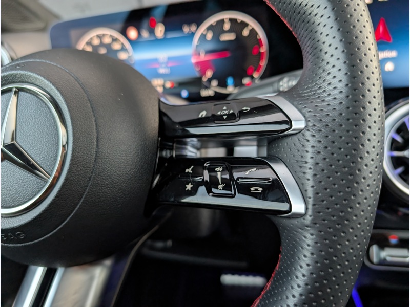 Image Mercedes-Benz GLB 200 d AMG LINE TO SIEGES AVANTS MEMOIRES ELECTRIQUES CHAUFFANTS MULTIBEAM HUD CAMERA 360°