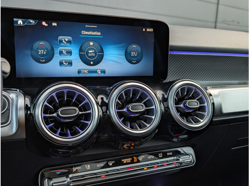 Image Mercedes-Benz GLB 200 d AMG LINE TO SIEGES AVANTS MEMOIRES ELECTRIQUES CHAUFFANTS MULTIBEAM HUD CAMERA 360°