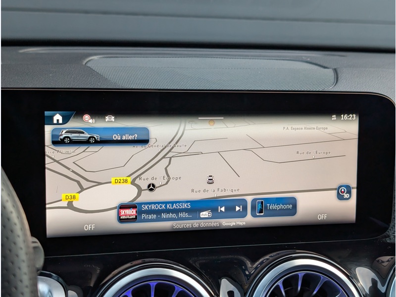 Image Mercedes-Benz GLB 200 d AMG LINE TO SIEGES AVANTS MEMOIRES ELECTRIQUES CHAUFFANTS MULTIBEAM HUD CAMERA 360°