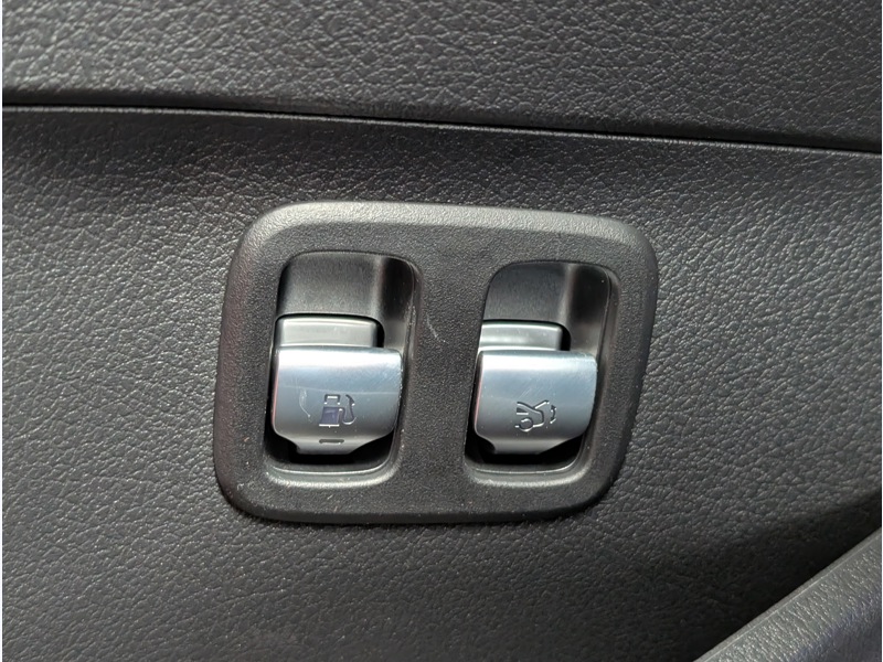 Image Mercedes-Benz CLASSE C BREAK 300 e Hybrid EQ Break  AMG LINE TO SIEGES AVANTS MEMOIRES ELECTRIQUES CHAUFFANTS INTEGRATION SMARTPH