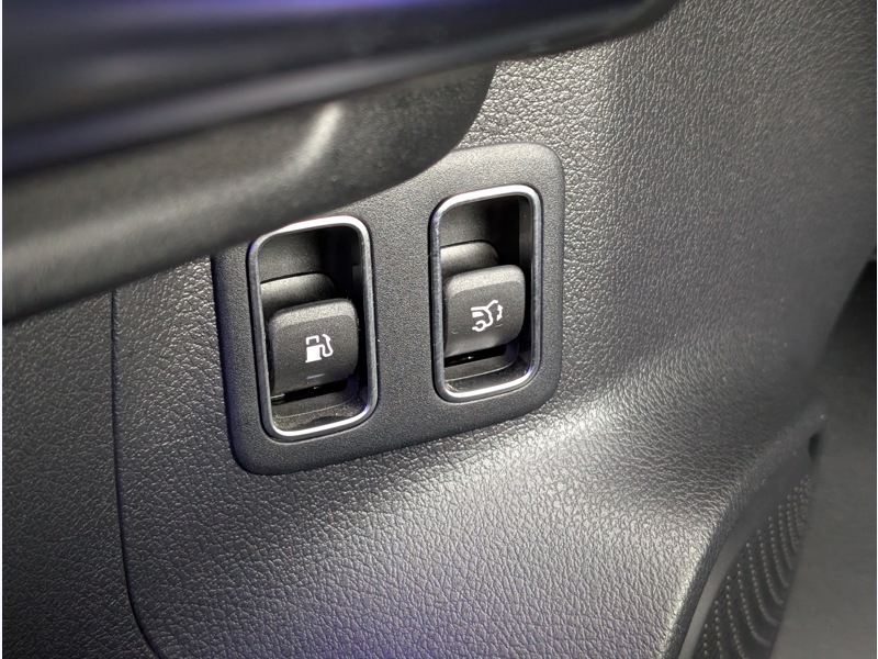 Image Mercedes-Benz GLA 250 e  AMG LINE TO SIEGES AVANTS ELECTRIQUES MEMOIRES CHAUFFANTS MULTIBEAM CAMERA DE RECUL ATTELAGE 