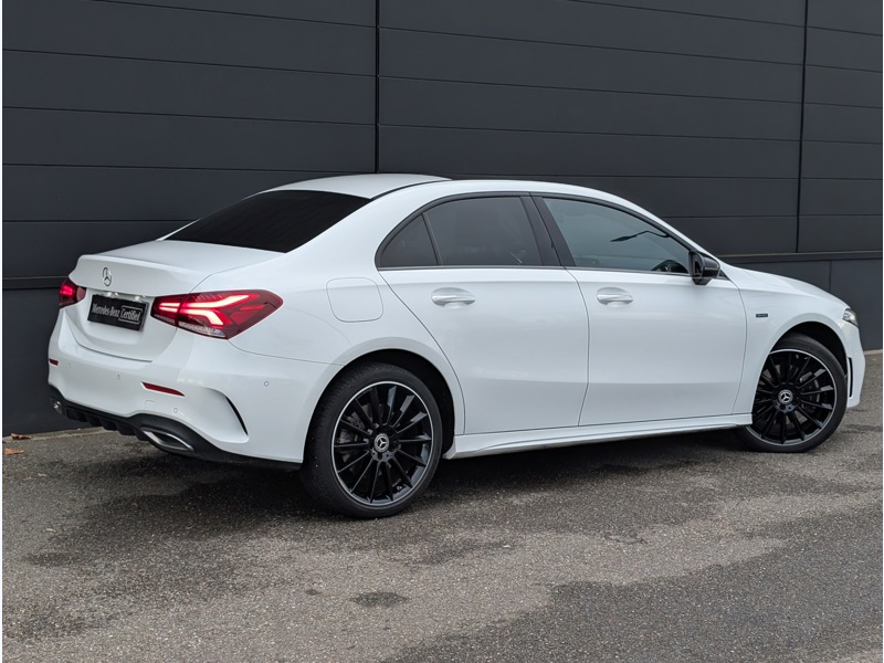 Image Mercedes-Benz CLASSE A 250 e Berline  AMG LINE TO SIEGES AVANTS ELECTRIQUES MEMOIRES CHAUFFANTS MULTIBEAM BURMEISTER CAMERA