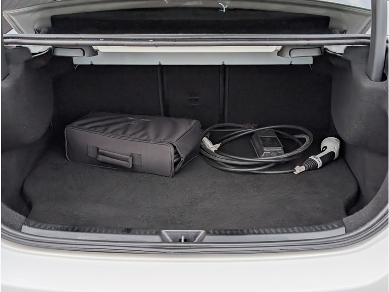 Image Mercedes-Benz CLASSE A 250 e Berline  AMG LINE TO SIEGES AVANTS ELECTRIQUES MEMOIRES CHAUFFANTS MULTIBEAM BURMEISTER CAMERA