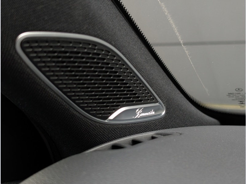 Image Mercedes-Benz CLASSE A 250 e Berline  AMG LINE TO SIEGES AVANTS ELECTRIQUES MEMOIRES CHAUFFANTS MULTIBEAM BURMEISTER CAMERA