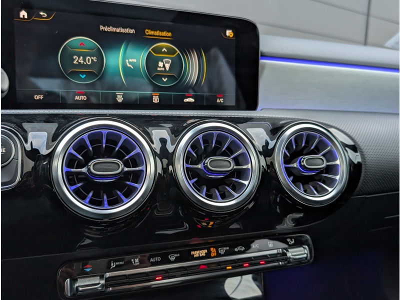 Image Mercedes-Benz CLASSE A 250 e Berline  AMG LINE TO SIEGES AVANTS ELECTRIQUES MEMOIRES CHAUFFANTS MULTIBEAM BURMEISTER CAMERA