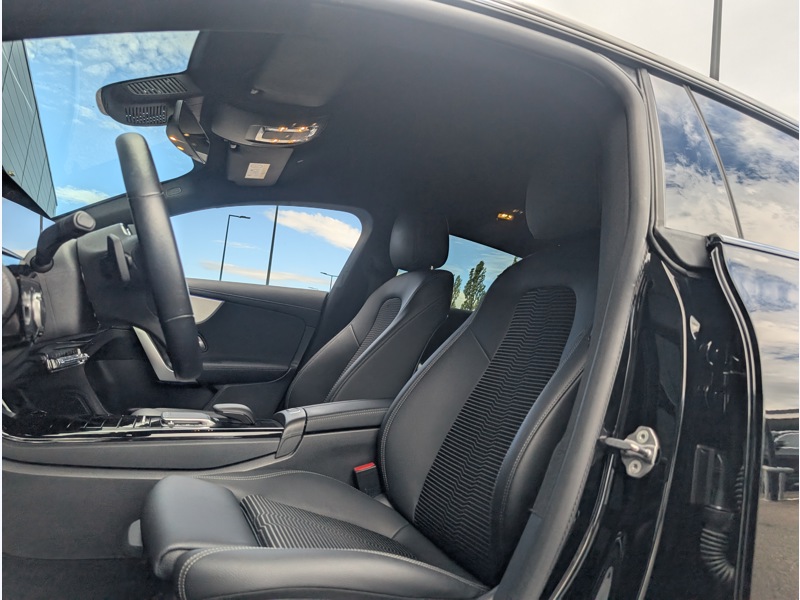 Image Mercedes-Benz CLA SHOOTING BRAKE CLA 180 Shooting Brake PROGRESSIVE LINE SIEGES CHAUFFANTS CAMERA DE RECUL