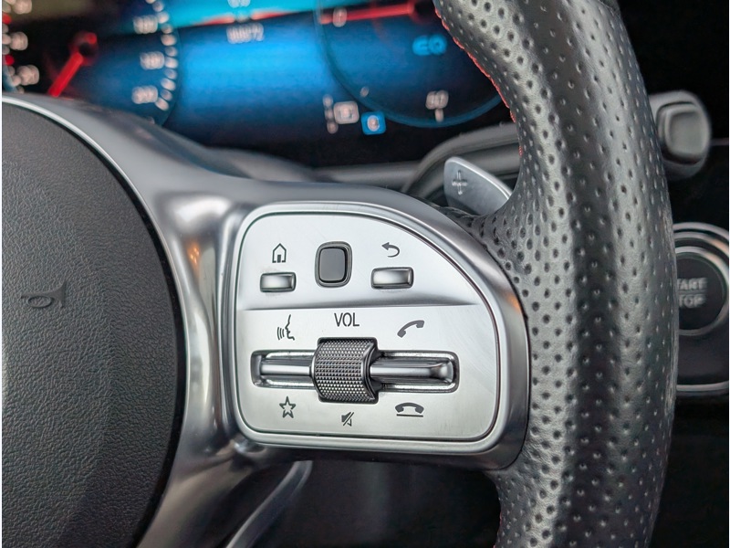 Image Mercedes-Benz EQA 250  AMG LINE TO SIEGES AVANTS CHAUFFANTS CAMERA DE RECUL SONORISATION ADVANCED PROJECTEURS LED ATTE