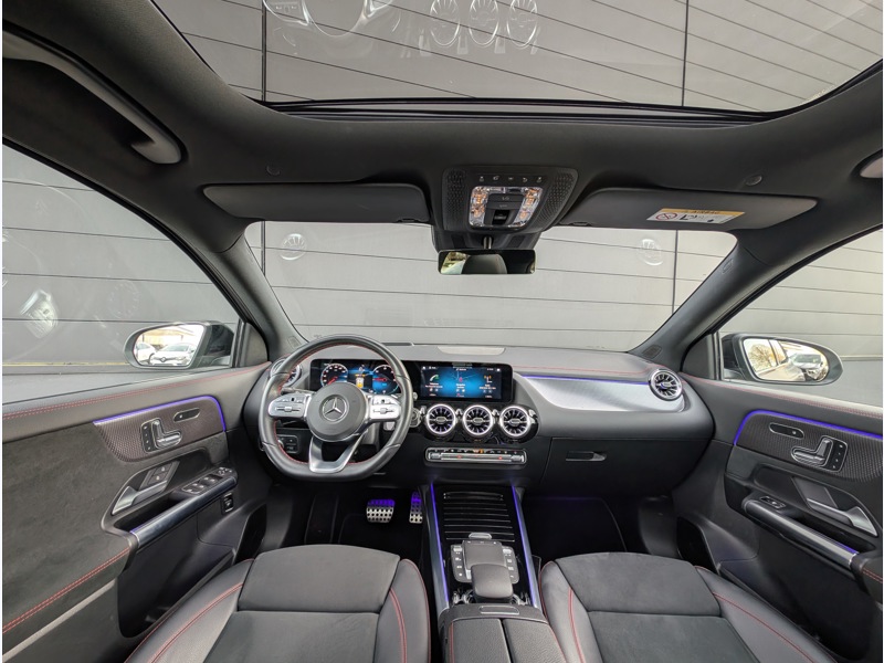 Image Mercedes-Benz EQA 350 4MATIC AMG LINE TO CAMERA 360° HUD SIEGES AVANT ELECTRIQUES MEMOIRES CHAUFFANTS SONORISATON ADVA