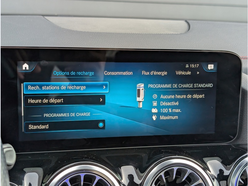 Image Mercedes-Benz EQA 350 4MATIC AMG LINE TO CAMERA 360° HUD SIEGES AVANT ELECTRIQUES MEMOIRES CHAUFFANTS SONORISATON ADVA