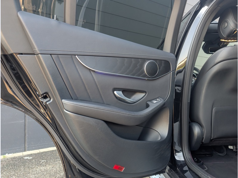 Image Mercedes-Benz GLC COUPÉ 220 d 4MATIC Coupé AMG LINE TO SIEGES ELECCTRIQUES MEMOIRES CHAUFFANTS DISTRONIC CAMERA 360 ATTELAGE