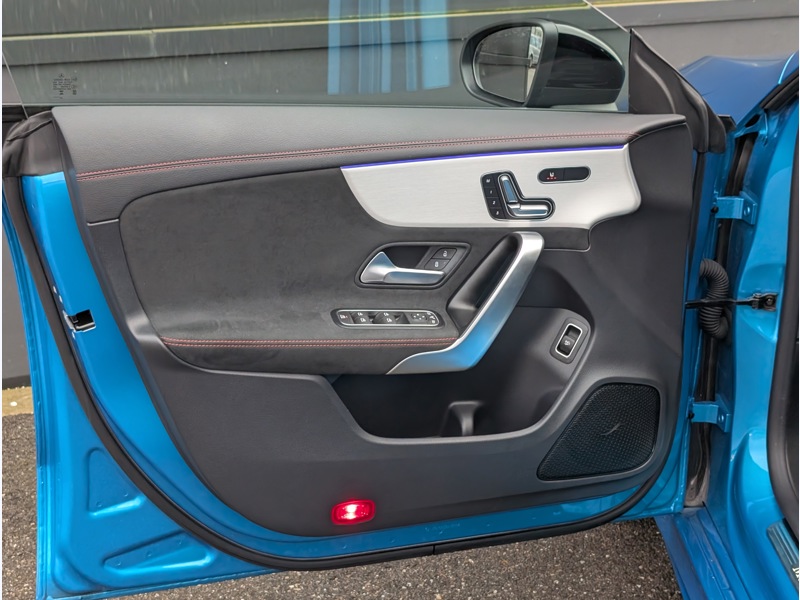 Image Mercedes-Benz CLA COUPÉ 180 d Coupé AMG LINE TO SIEGES AVANTS ELECTRIQUES MEMOIRES CHAUFFANTS MULTIBEAM SONORISATION ADVANCE