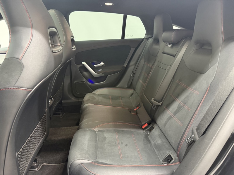 Image Mercedes-Benz CLA SHOOTING BRAKE 200 d AMG Line  Apple CarPlay Toit Ouvrant Full Led Pack Black Attelage