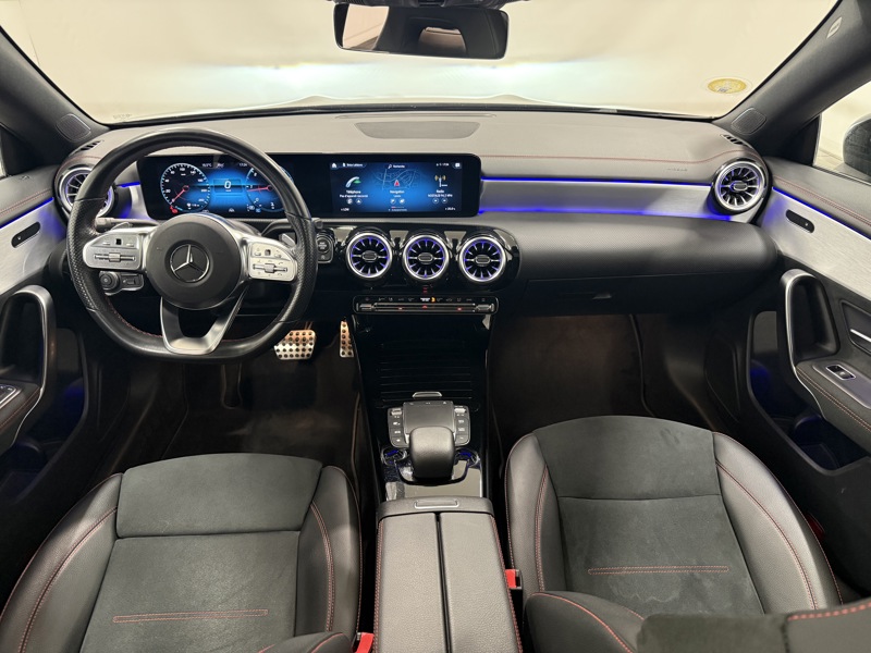Image Mercedes-Benz CLA SHOOTING BRAKE 200 d AMG Line  Apple CarPlay Toit Ouvrant Full Led Pack Black Attelage