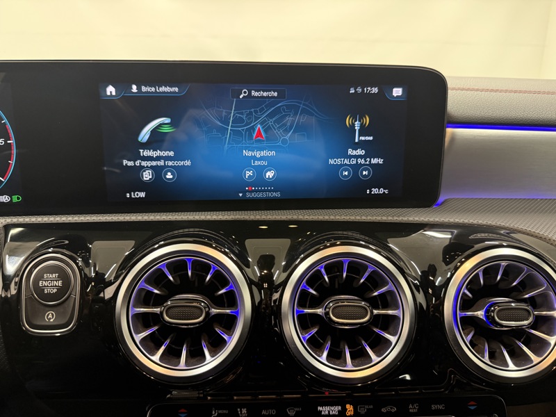 Image Mercedes-Benz CLA SHOOTING BRAKE 200 d AMG Line  Apple CarPlay Toit Ouvrant Full Led Pack Black Attelage